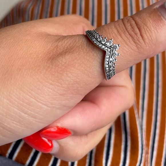 925 Sterling Silver CZ Ring - Picture 8 of 8